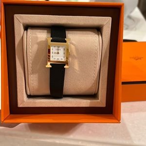 BIG SALES! 💥💥 Authentic Hermes H watch 25mm